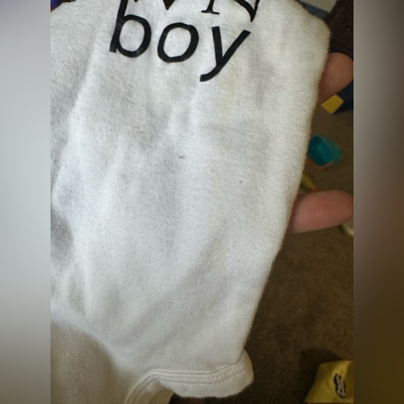 Assorted Baby Onesies Set - 12 pieces - Picture 3 of 10